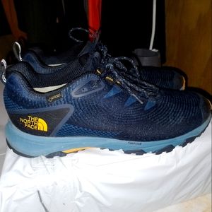 The North Face Ultra Fastpack IV Futurelight Hiking Trails Shoes Trainer.